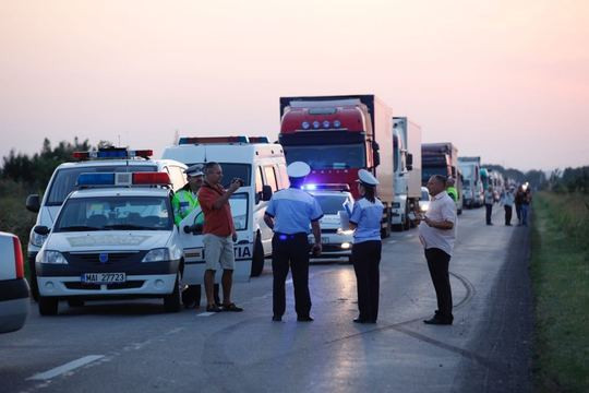 Accident grav în Buzău, cu 2 morți și 5 răniți. Șoferul care a provocat impactul era băut