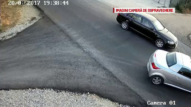 Doi șoferi s-au luat la bătaie, după s-au izbit cu mașinile. Impactul, filmat