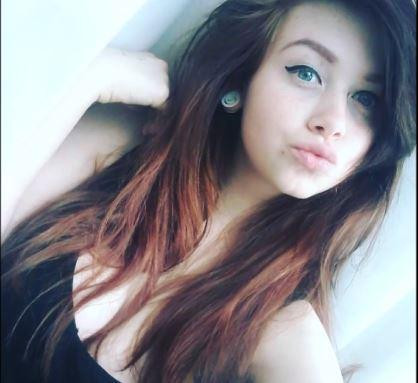 O elevă britanică s-a sinucis. Mesajele lăsate în urmă