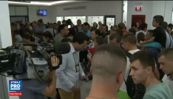 Situația pare neschimbată la noul sediu pentru pașapoarte. Funcționarii, prea puțini