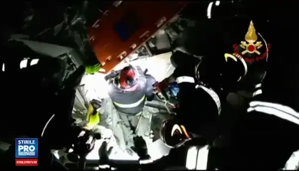 Cutremur în Italia: 2 morți și 36 de răniți. Copil salvat de sub dărâmături