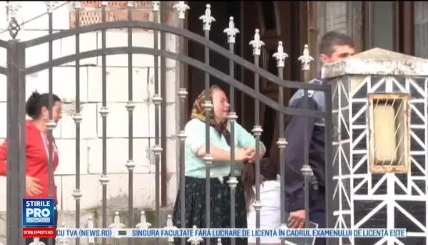 Proprietarul câinelui care a ucis un băiat de 4 ani, cercetat în libertate