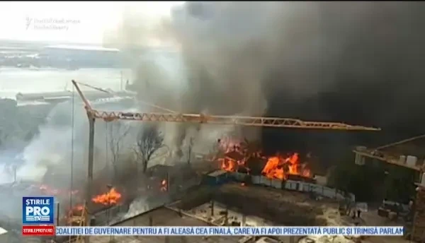 Un mort și 58 de răniți într-un incendiu suspect în Rusia. 560 de oameni, pe drumuri