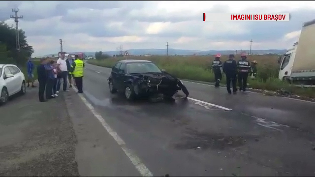 Accident grav lângă Braşov. Un şofer nevinovat a fost rănit şi transportat la spital