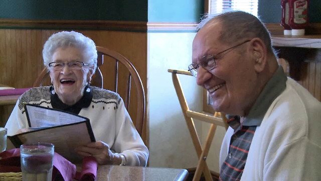 Secretul unei căsnicii longevive, dezvăluit de o femeie căsătorită de 77 de ani cu bărbatul care a cucerit-o