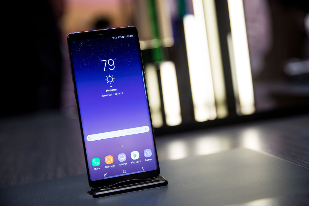 Samsung a lansat Galaxy Note 8, cel mai puternic smartphone al său