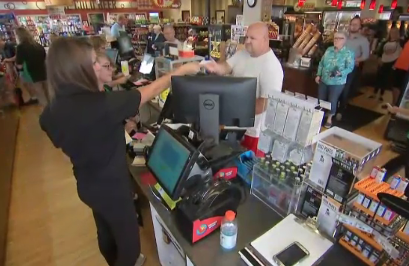 Un american a câștigat 760 de milioane de dolari la Loterie