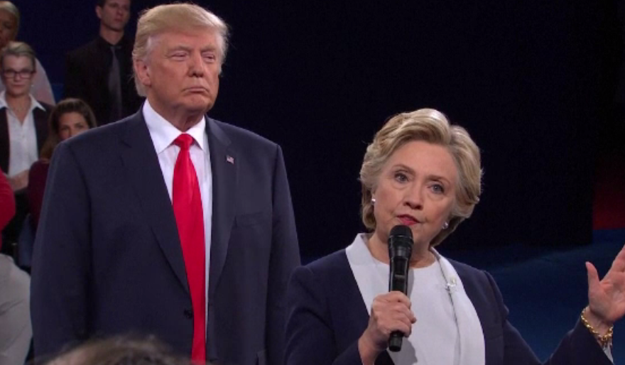 Americanii decid în curând dacă un procuror special o va ancheta pe Hillary Clinton