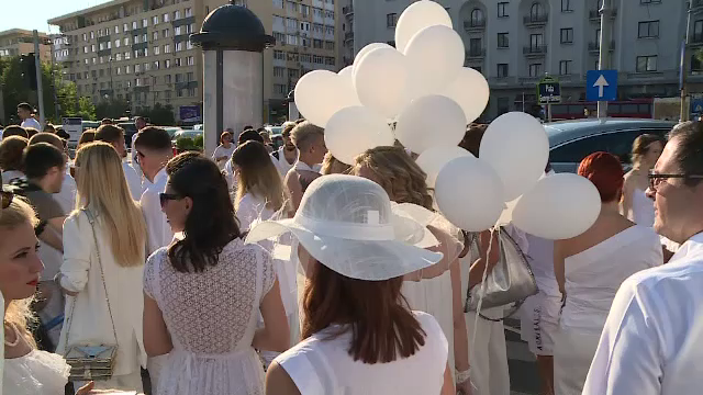 Cina în alb, evenimentul ”secret” organizat în Micul Paris