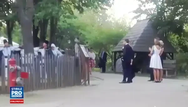 Muzeul Satului, vizită Macron-Iohannis