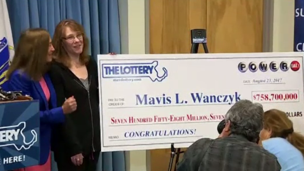 O mamă din SUA a câștigat 758 mil. dolari la Loto. Primul lucru pe care l-a făcut