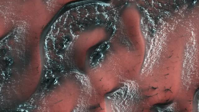 Imagini spectaculoase cu fenomene care au loc pe Marte