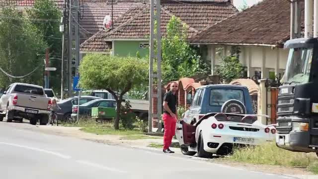 Două comune celebre și bogate din România sunt în ”război”