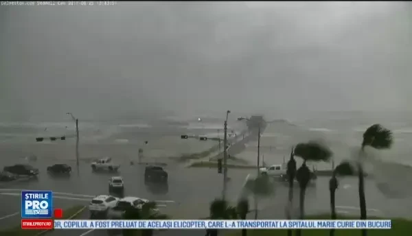 Statul Texas, lovit de cel mai puternic uragan din ultimul deceniu