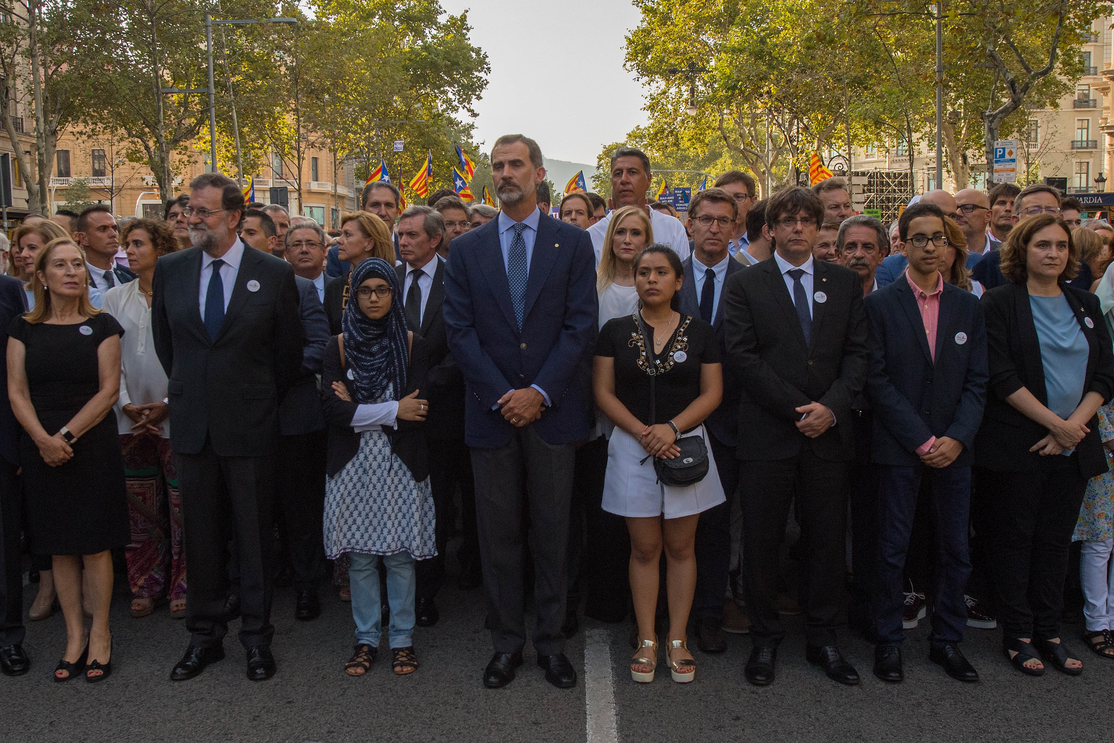 Regele Felipe al VI-lea, la manifestația de ”respingere a terorismului”, la Barcelona
