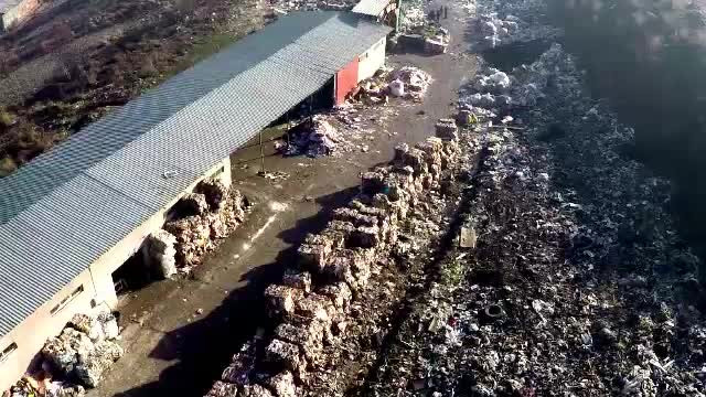 Groapa de gunoi Pata Rât riscă să provoace un dezastru ecologic