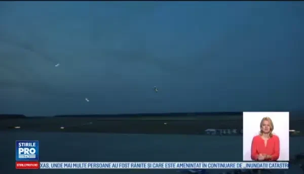 Spectacol aerian în Suceava: printre piloți, un multiplu campion mondial