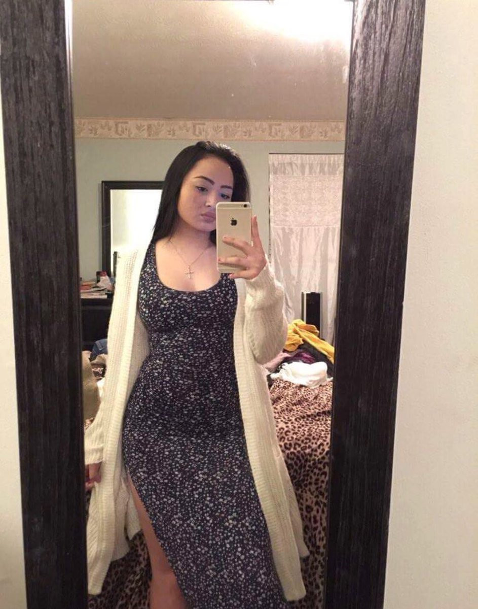 O tânără a postat o poză pe internet și a amenințat că va face avort. Ce a cerut în schimb