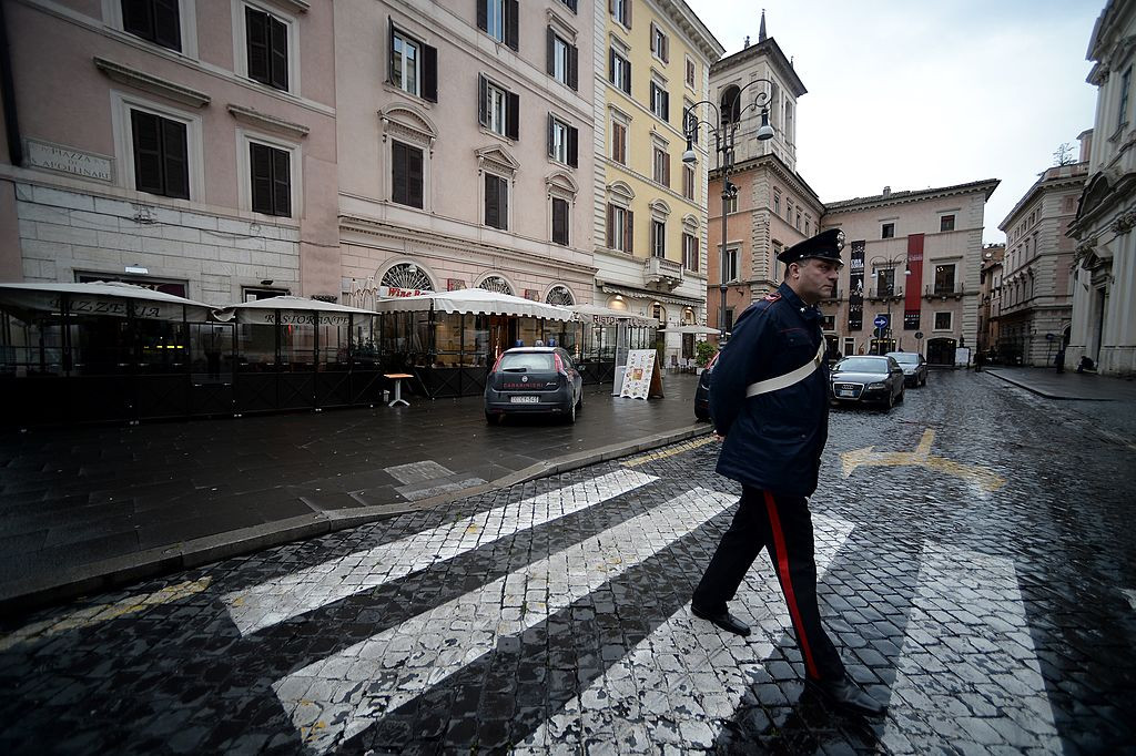 Prostituată moldoveancă înjunghiată de un client, în Italia