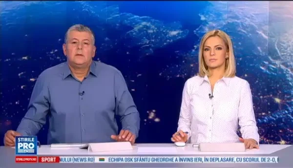 Accident în județul Vaslui. În urma coliziunii frontale, un vehicul a luat foc