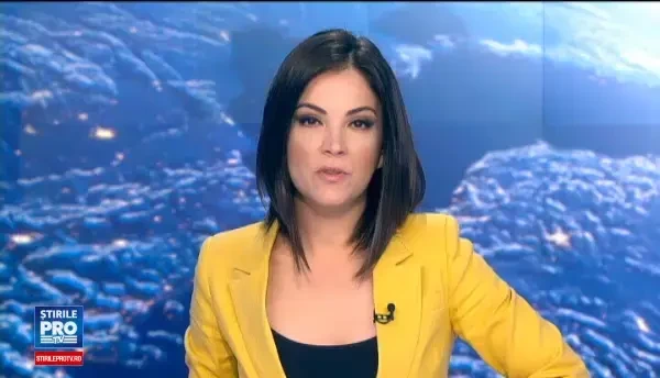 200 de tone de baloţi de paie au ars într-un incendiu la o societate de creştere a animalelor