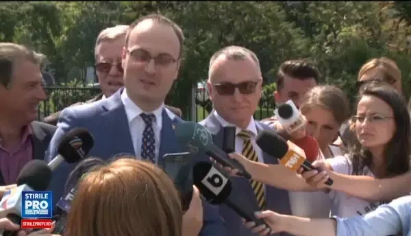 Reacțiile bugetarilor la vestea că salariile nu cresc cum promisese Guvernul: Aţi acceptat 3%, nu 30 %