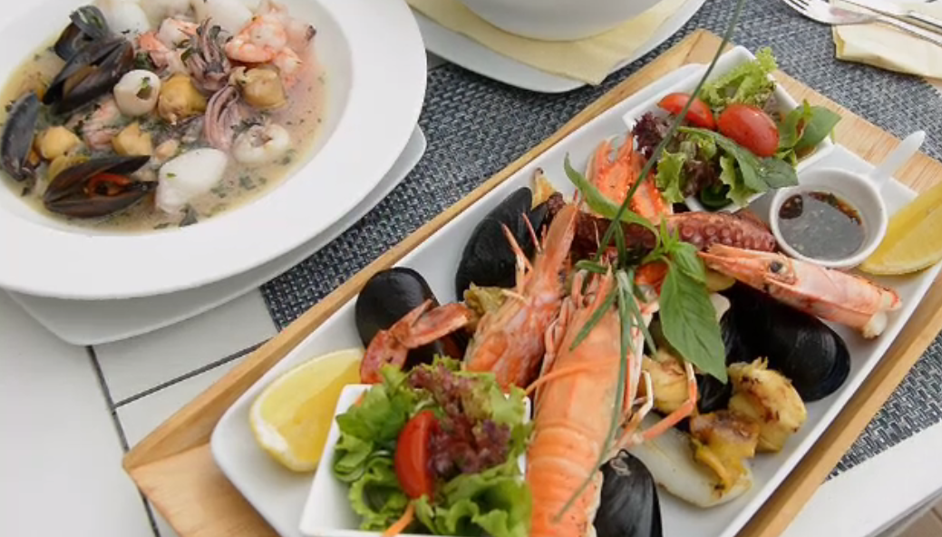 Tot mai multe cherhanale s-au deschis pe litoral. Preferințele românilor