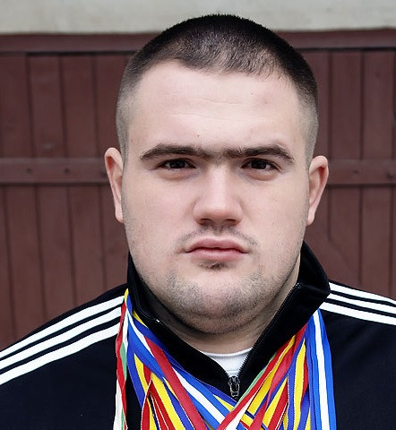 Fostul luptător de MMA Ghiţă Ignat, „Ursul carpatin“, a fost ridicat de poliție în momentul în care părăsea închisoarea