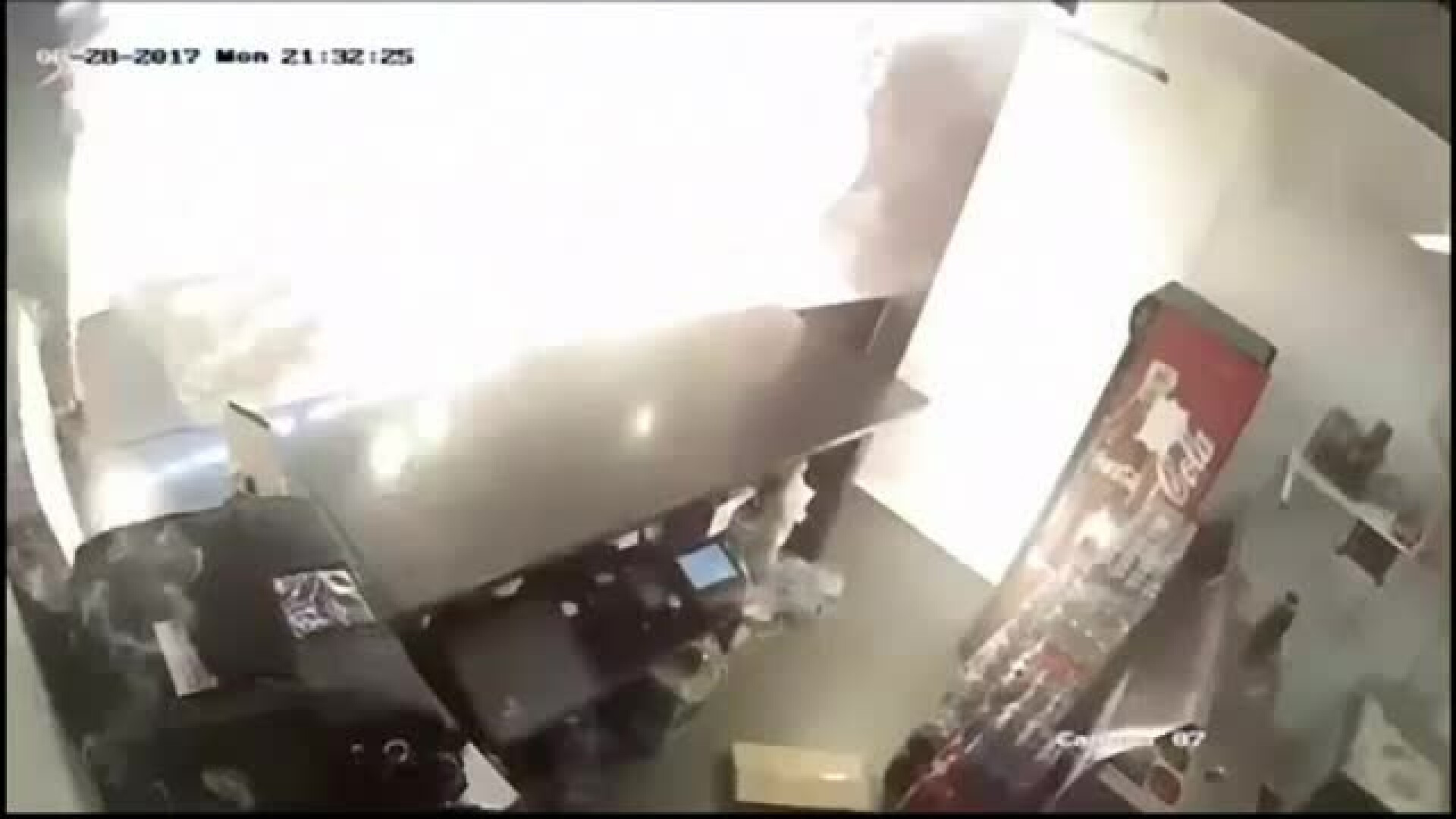 Atentat cu petarde, la o pizzerie din Liverpool. Cine ar fi autorul