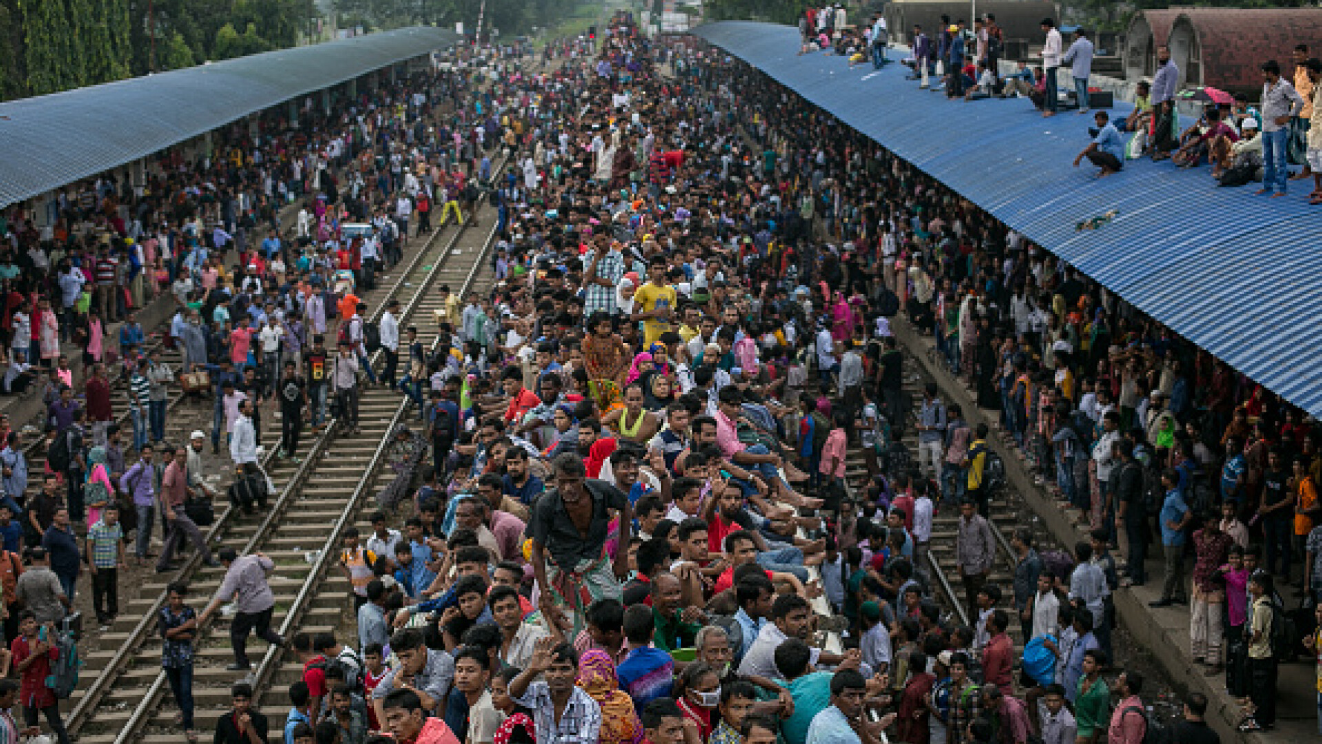 Musulmanii din Bangladesh sărbătoresc Eid Al-Adha