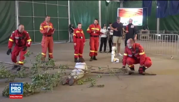 Concurs internațional de descarcerare, la Târgu Mureș. La ce probe sunt supuși pompierii