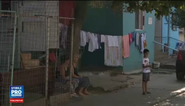Imaginile sărăciei, la 5 km de Casa Poporului: Șobolanii intră peste noi în casă