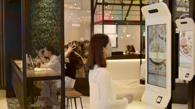 Primul sistem de plată din lume bazat pe recunoaştere facială, lansat în China. Cum funcționează