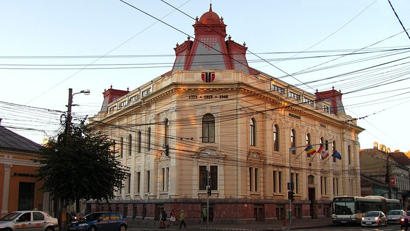 Profesor de la Universitatea Tehnică din Cluj-Napoca prins luând mită