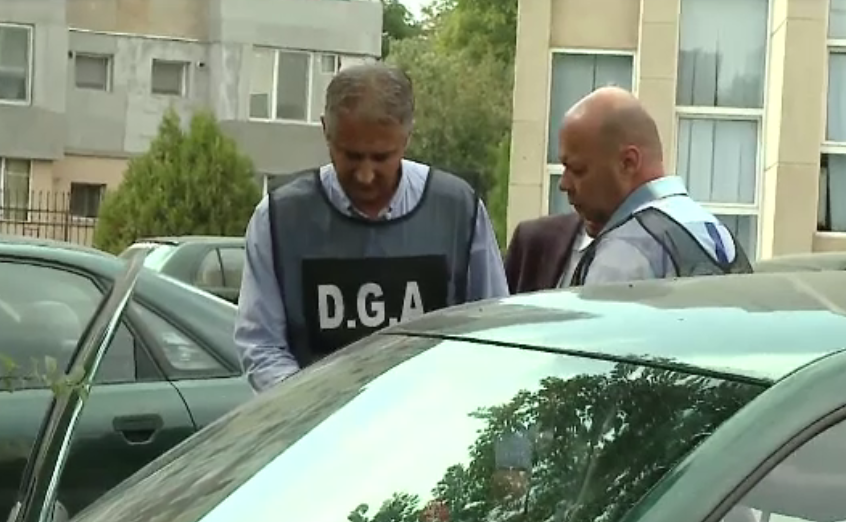 Profesorul din Cluj prins luând mită a fost reținut. 9 studenți, audiați de DGA