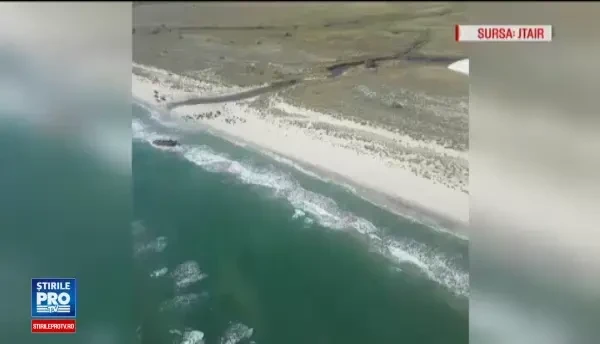 Pescador cu aproape 90 de persoane la bord, interceptat în apropierea ţărmului românesc al Mării Negre