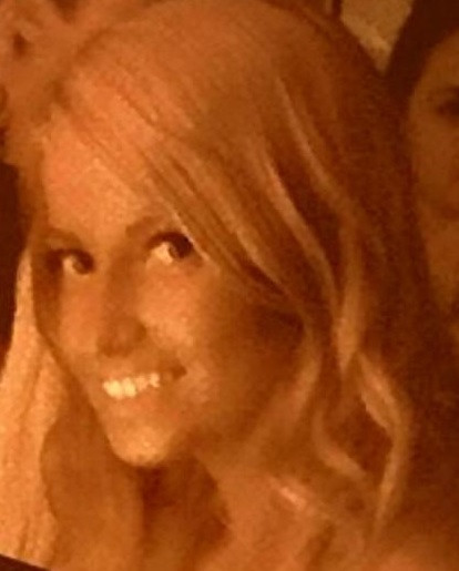 Tânără de 18 ani, moartă în Ibiza. Ce i-au găsit doctorii în stomac