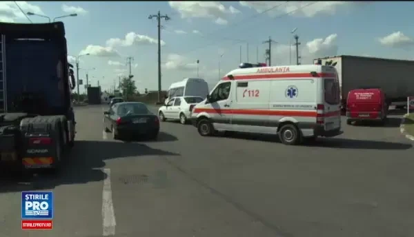 Un autobuz cu 50 de pasageri din Timiș, cuprins de flăcări