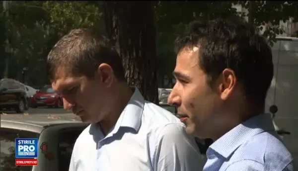 Neurochirurgii Ionuț Gobej si Dorin Bica, medicii care au lăsat Parisul pentru spitalul Colentina, au demisionat