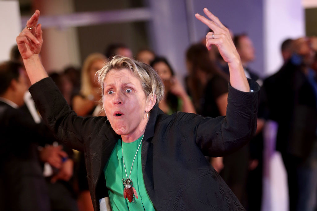 Festivalul de film de la Veneţia: reacţia actriţei Frances McDormand în faţa fotoreporterilor