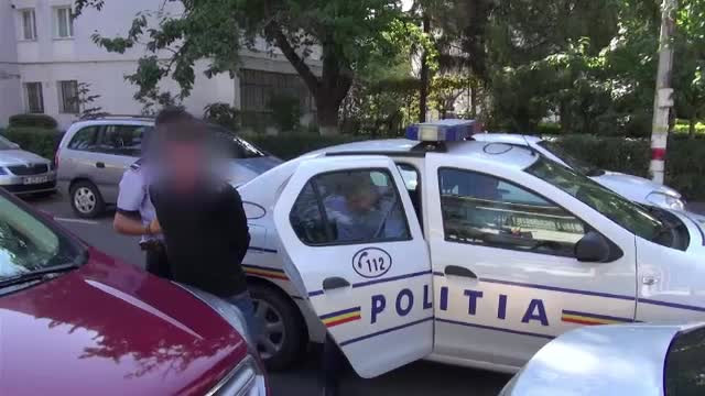Cei trei indivizi care au atacat un bătrân într-o comună din Bacău au fost prinși