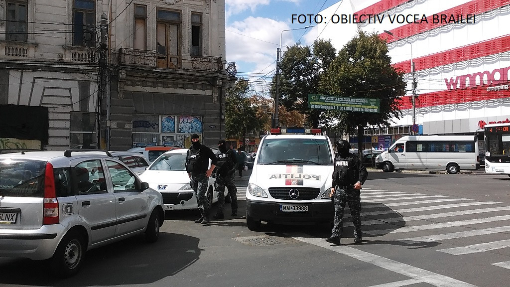 Tânăr atacat cu sabia în trafic, în Brăila. Abia ieşise de la Starea Civilă