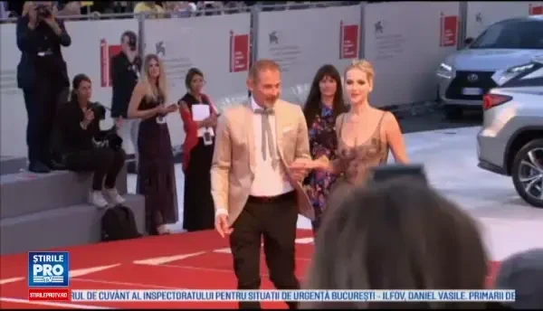 Huiduieli în sală, la Festivalul de la Veneția, la proiecția noului film cu Jennifer Lawrence