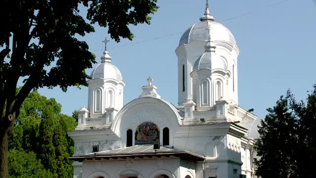 Ce spun credincioșii că au simțit după ce au atins "Brâul Maicii Domnului”