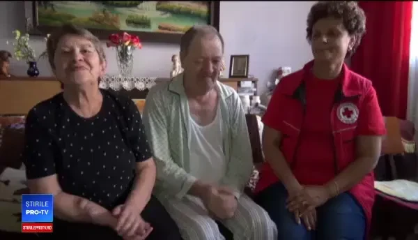 Drama unei familii. Doi pensionari bolnavi abia reușesc să aibă grijă unul de altul