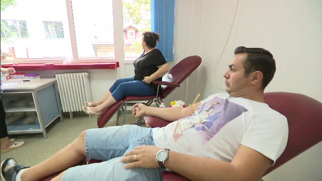 Mai mulți români, nervoși după ce au aflat că au donat sânge pentru un caz fals