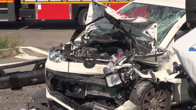 Carambol pe Centura Ploiești. O femeie, transportată cu elicopterul la spital