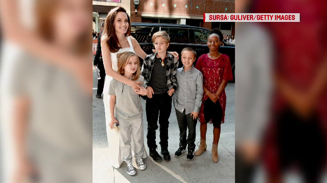 Angelina Jolie, alaturi de 4 dintre copiii ei, la Festivalul de Film de la Toronto