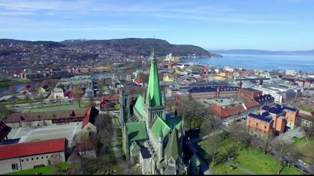 Alegeri în Norvegia. Conservatorii și laburiștii, cot la cot în sondaje