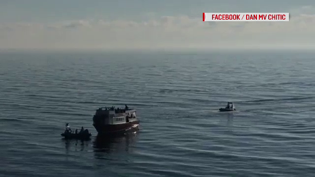 Ambarcațiune cu 120 de migranți plutește în derivă în largul Mării Negre